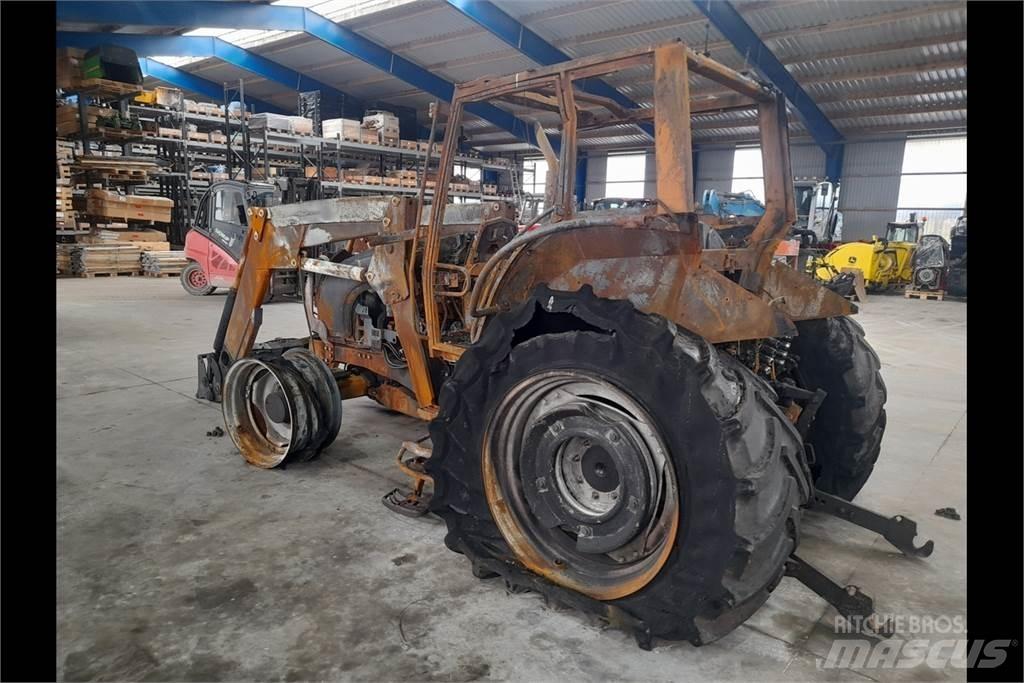 Valtra N121 Трактора