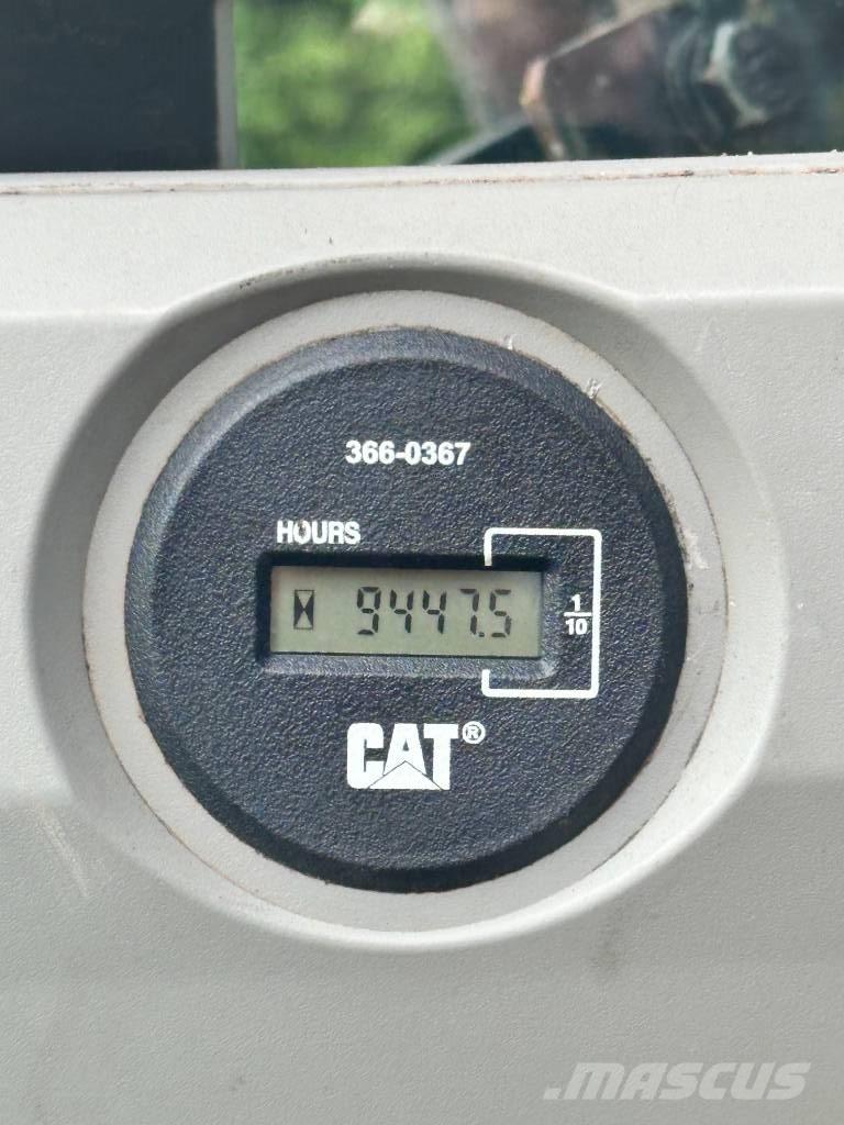 CAT 320 EL Гусеничные экскаваторы
