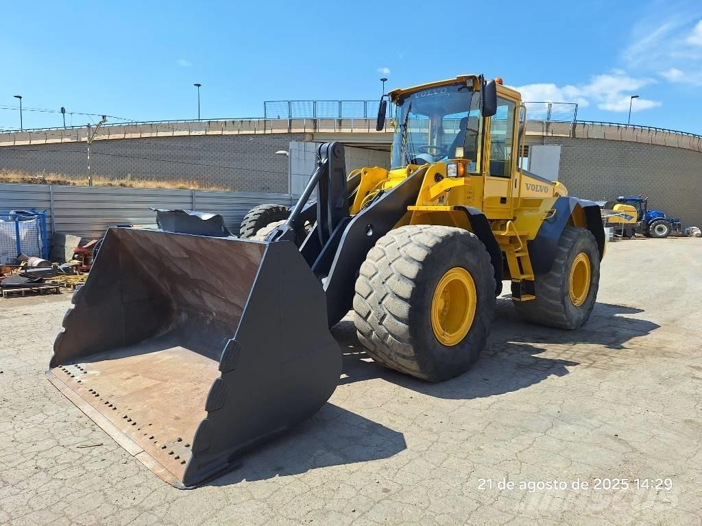 Volvo L 120 E Фронтальные погрузчики