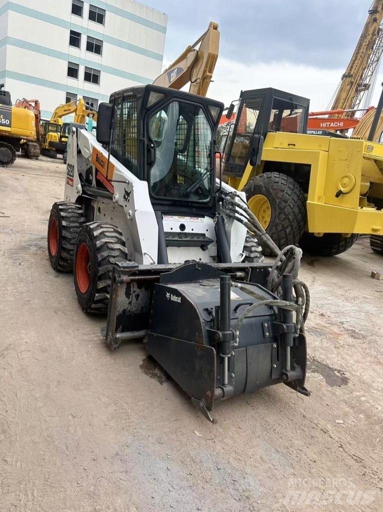 Bobcat S 220 Мини-погрузчики