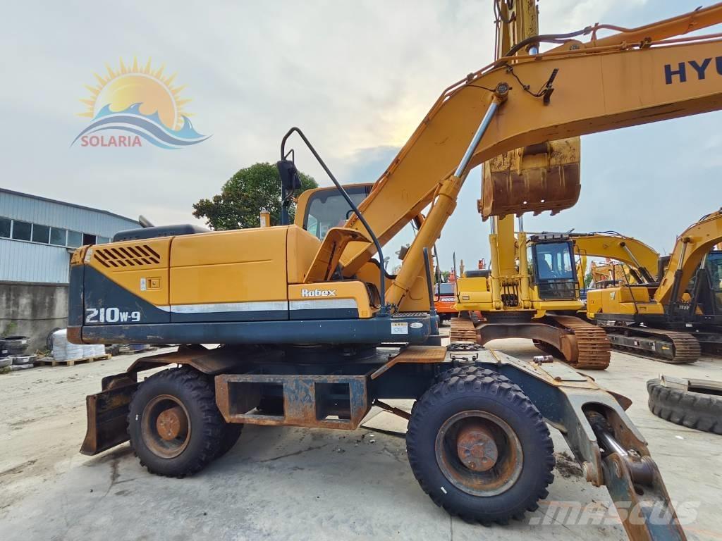 Hyundai Robex 210W-9 Колёсные экскаваторы