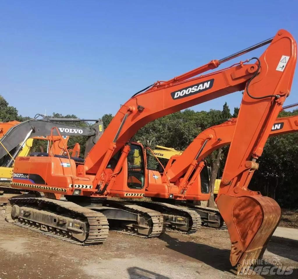 Doosan DH 220 Гусеничные экскаваторы