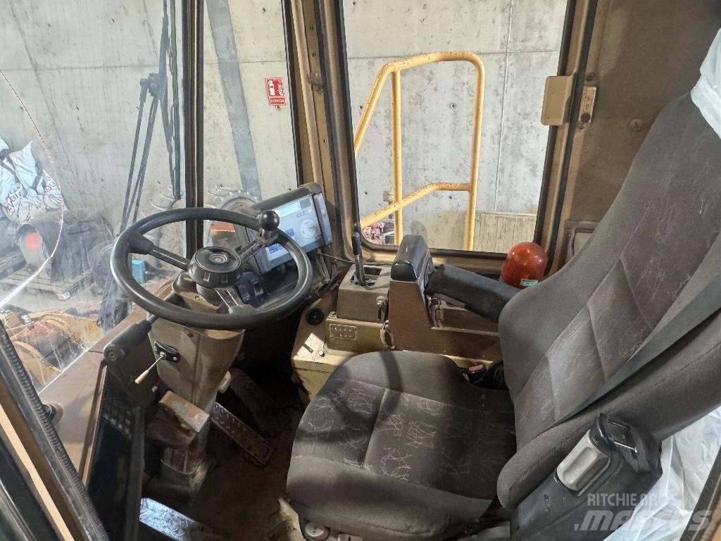 CAT 966 F Фронтальные погрузчики