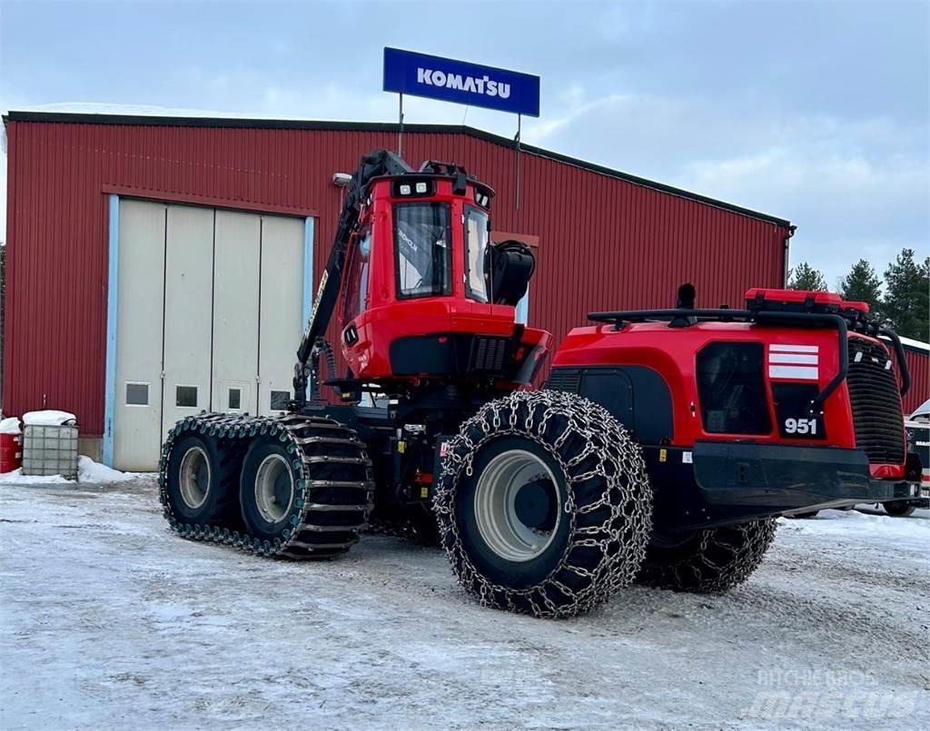 Komatsu 951 Харвестеры