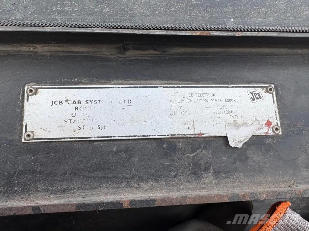 JCB TLT 35D TCR Сельскохозяйственные телескопические погрузчики