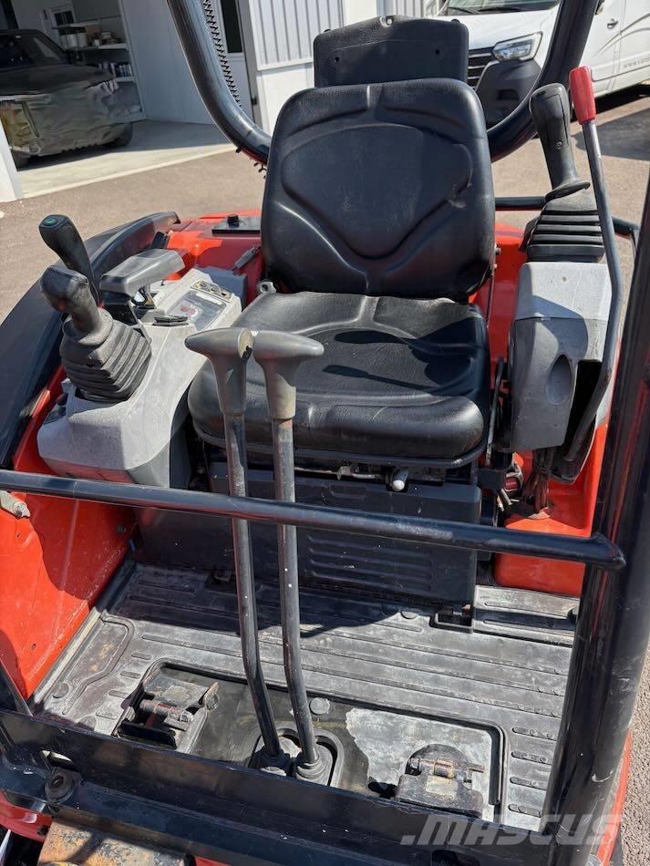 Kubota U 20-3 Мини-экскаваторы