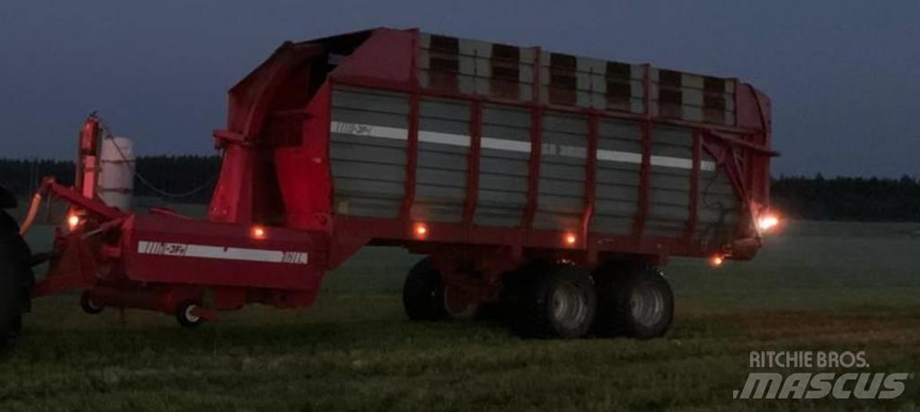 JF ES 3600 Прицепы с самозагрузкой