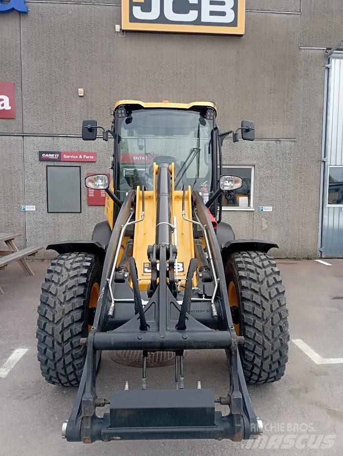JCB 409 Фронтальные погрузчики