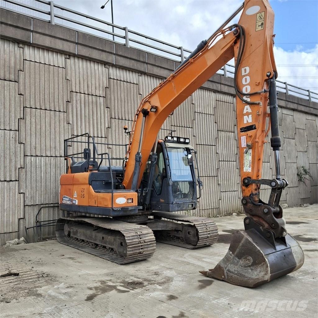 Doosan DX 140 LC Гусеничные экскаваторы