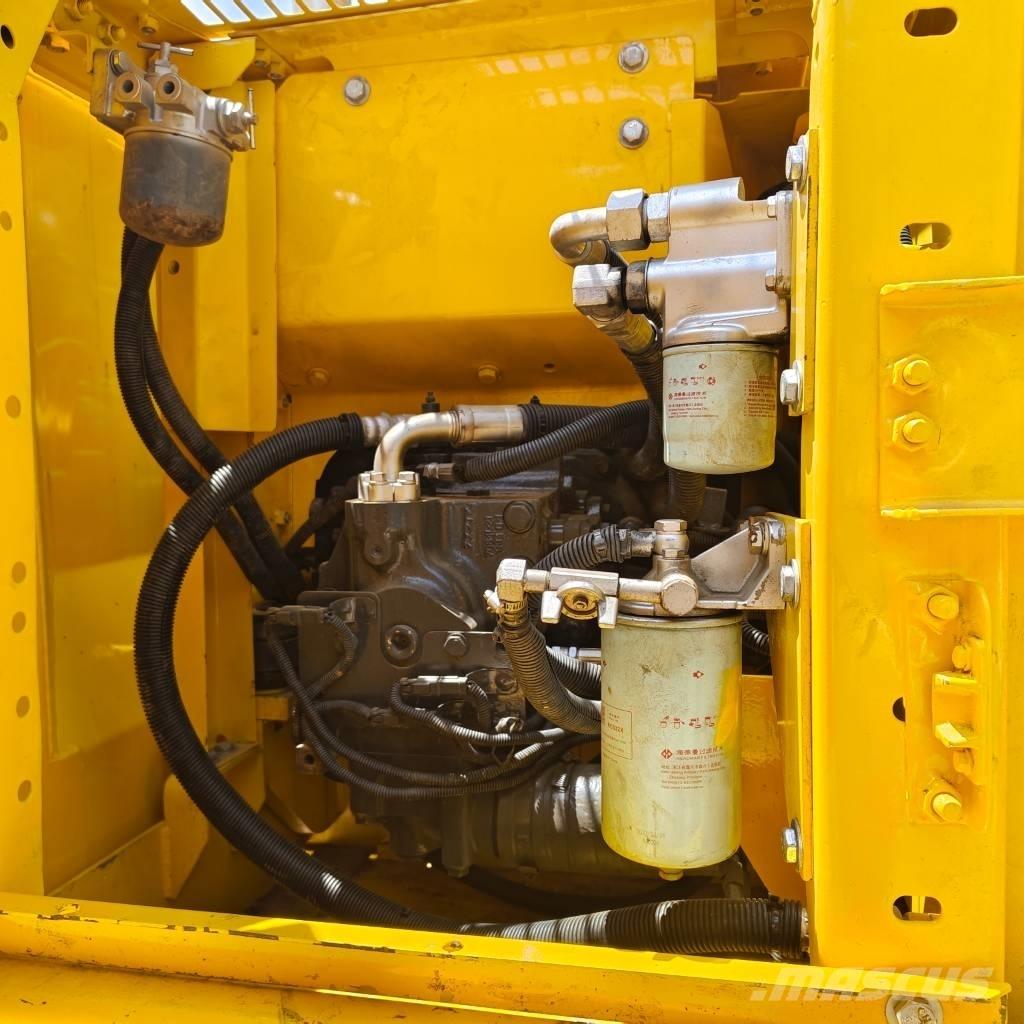 Komatsu PC 130 LC Гусеничные экскаваторы