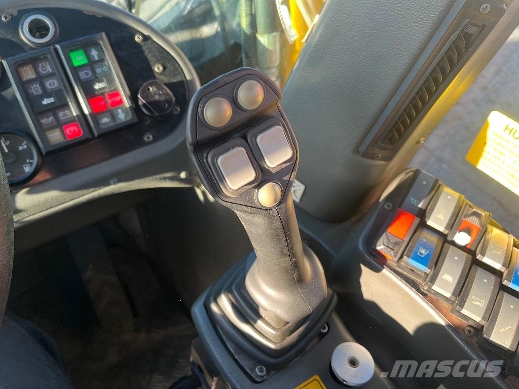 Wille 655 / MYYTY, sold Коммунальные тракторы