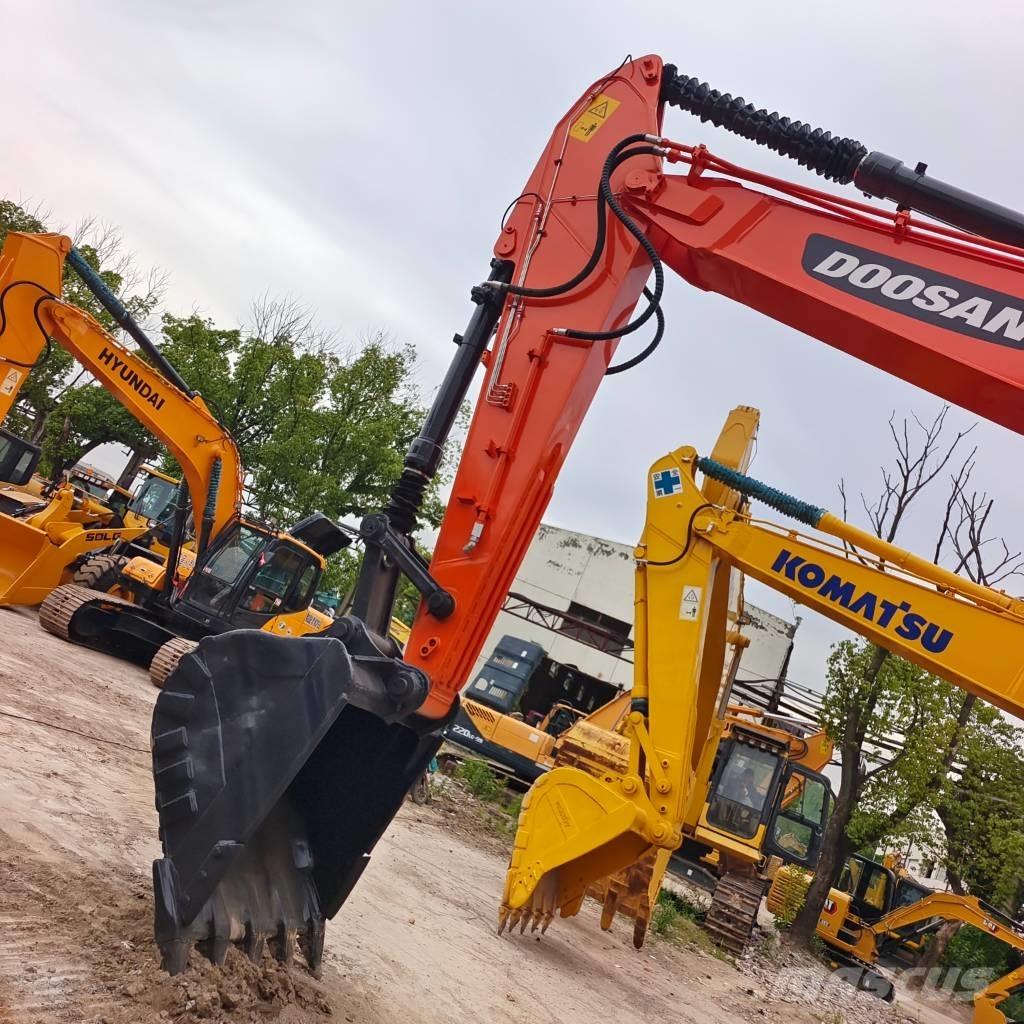 Doosan DX 300 LC-9C Гусеничные экскаваторы