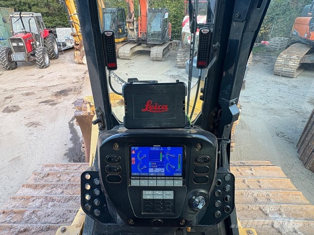 Komatsu D 61 PX-23 Гусеничные бульдозеры