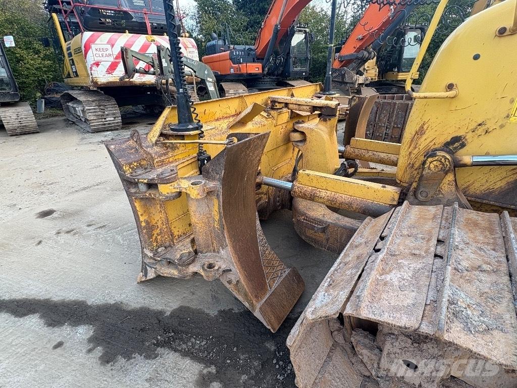 Komatsu D 61 PX-23 Гусеничные бульдозеры