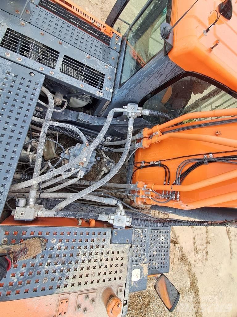 Doosan DX 420 LC Гусеничные экскаваторы