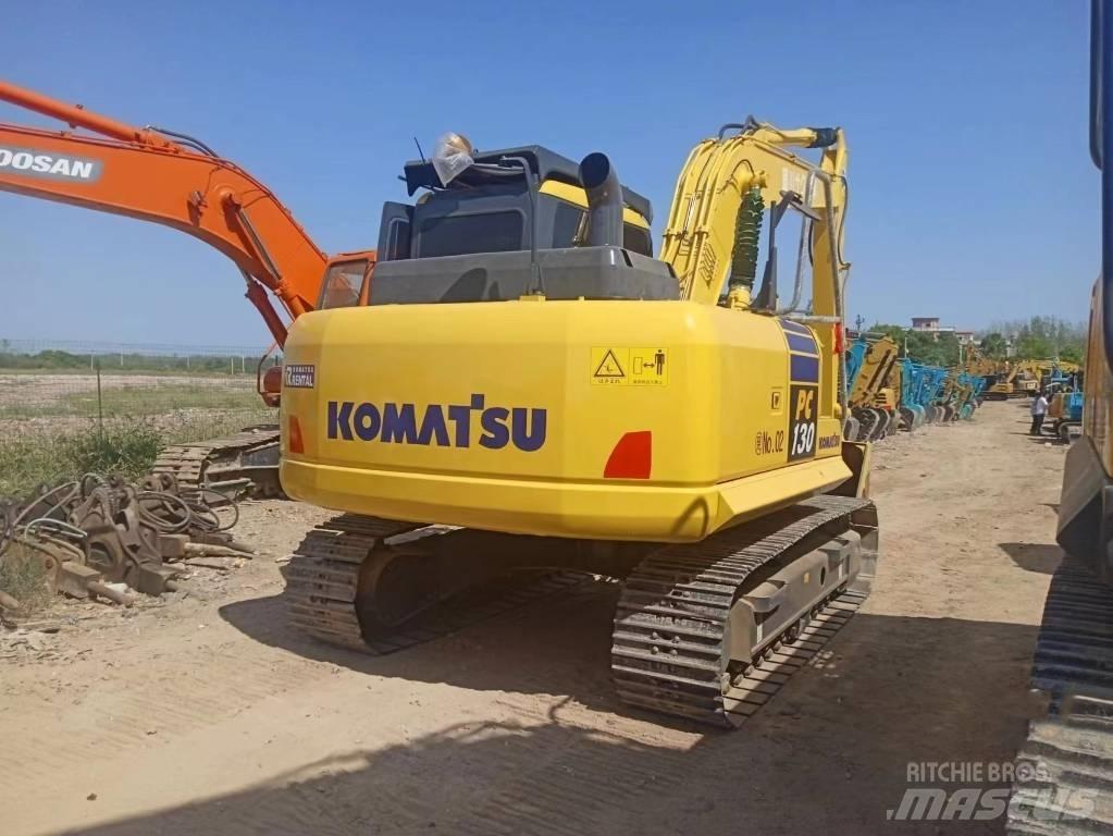 Komatsu PC130-7 Гусеничные экскаваторы