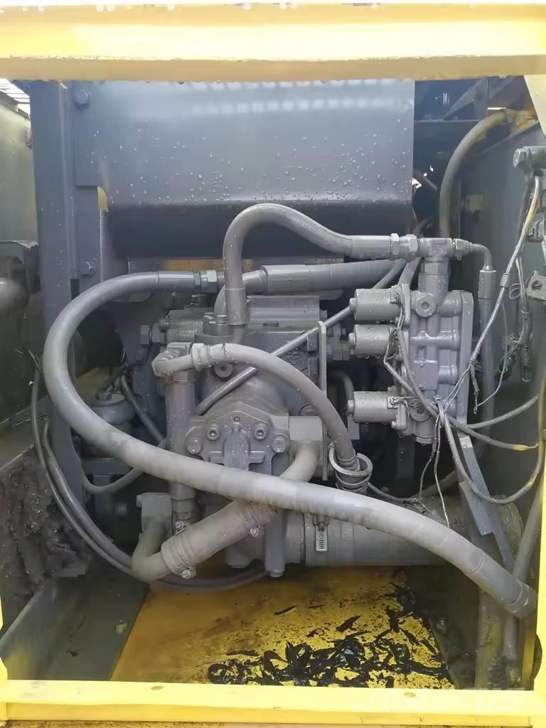 Komatsu PC 120 Гусеничные экскаваторы