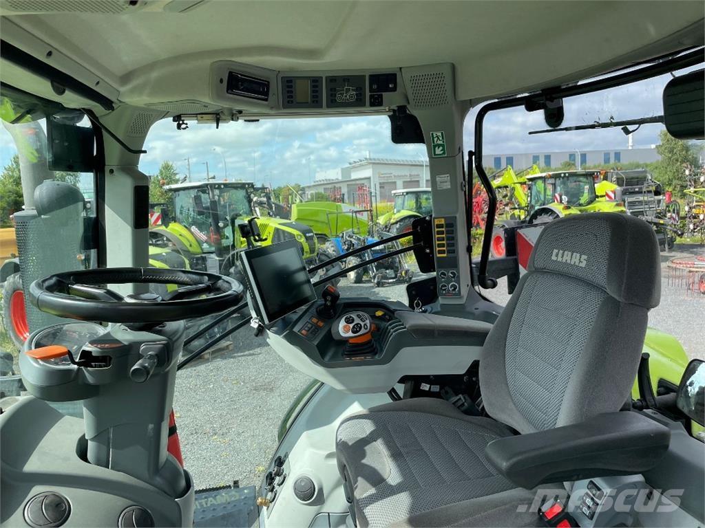 CLAAS Axion 810 CM Трактора