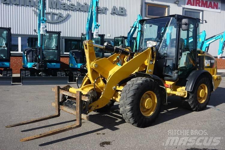 CAT 906M *Uthyres* Фронтальные погрузчики