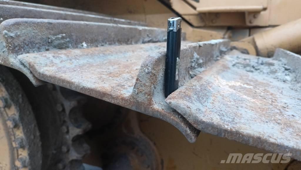 CAT D5H LGP Гусеничные бульдозеры
