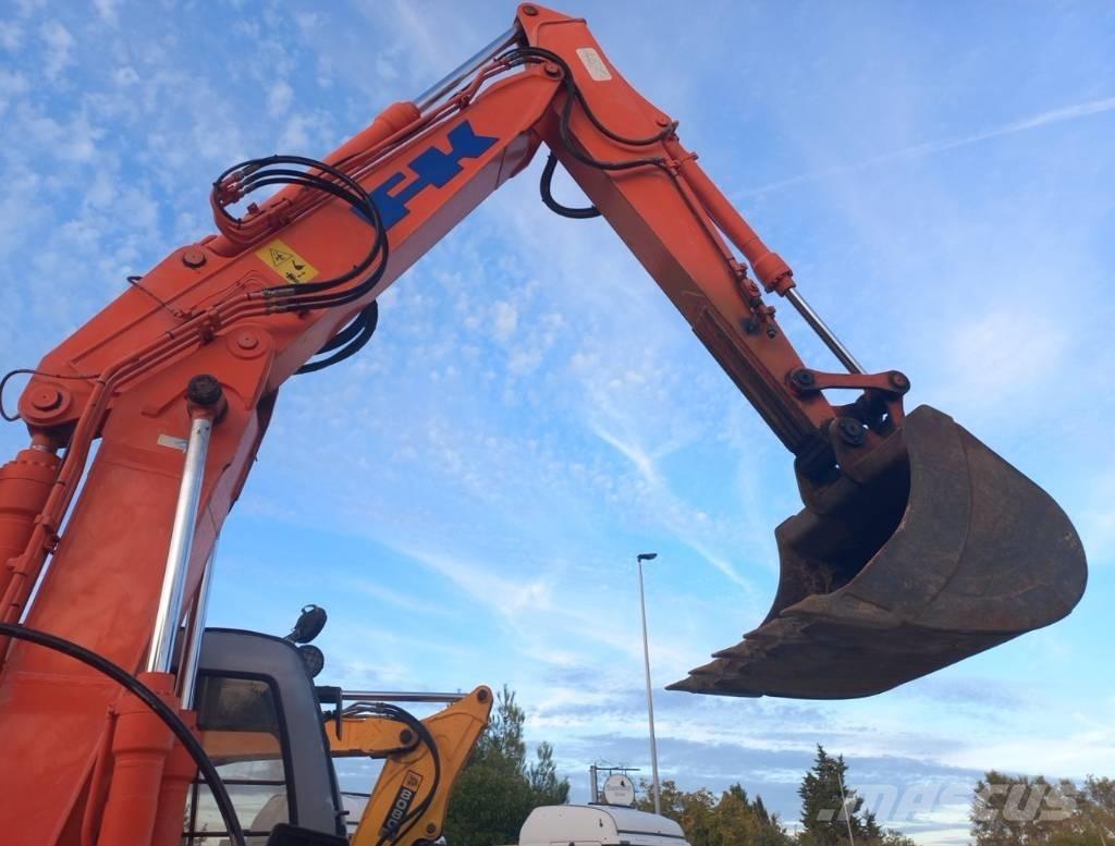 Fiat-Kobelco EX135 Гусеничные экскаваторы