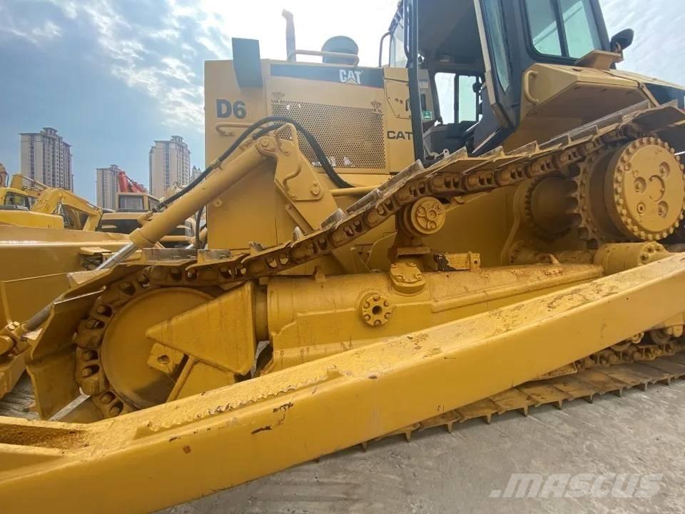 CAT D6R Гусеничные бульдозеры
