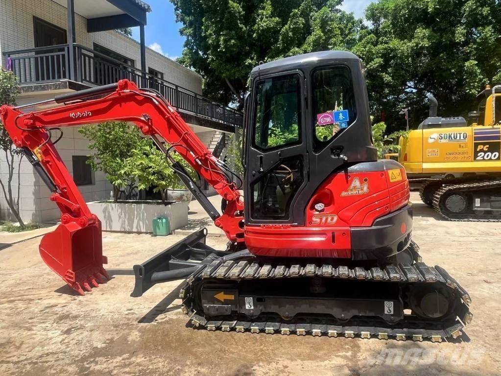 Kubota KX155-3 Гусеничные экскаваторы