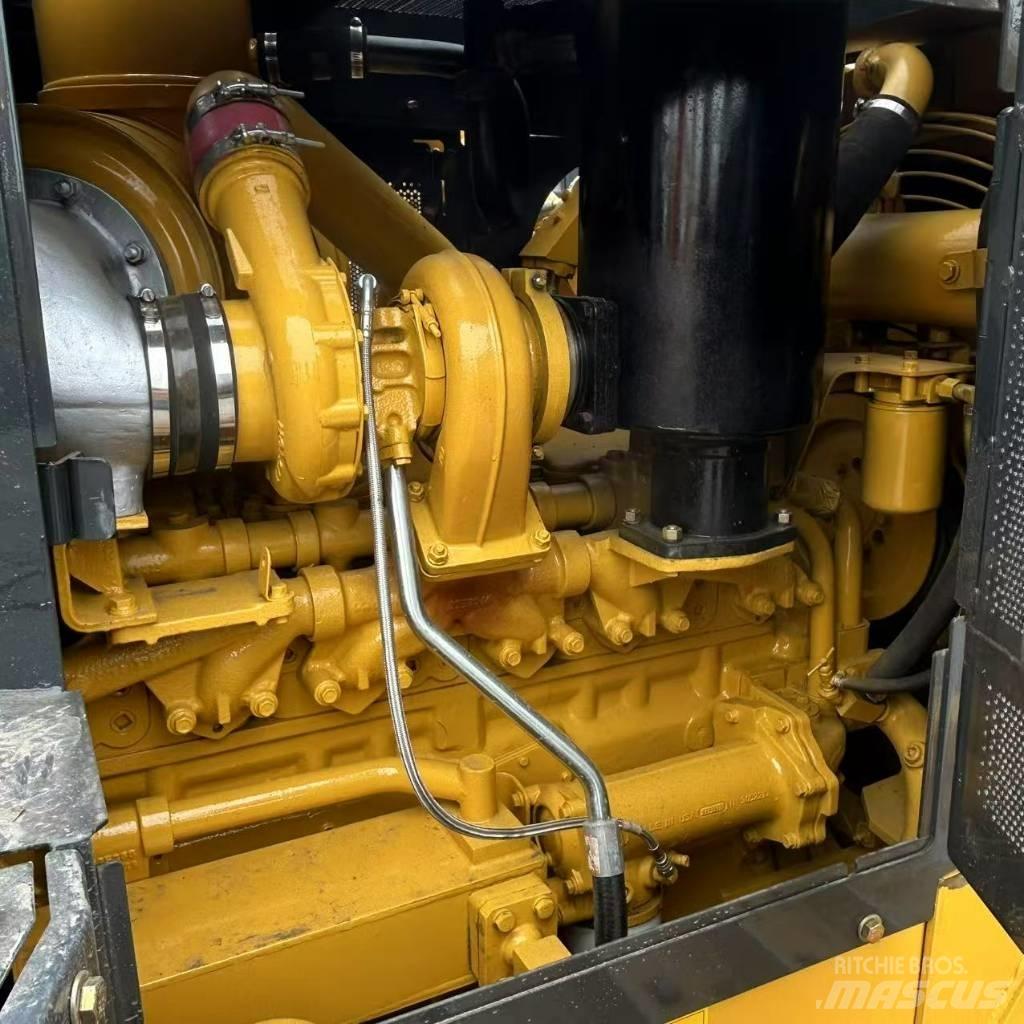 Shantui SD 22 Гусеничные бульдозеры