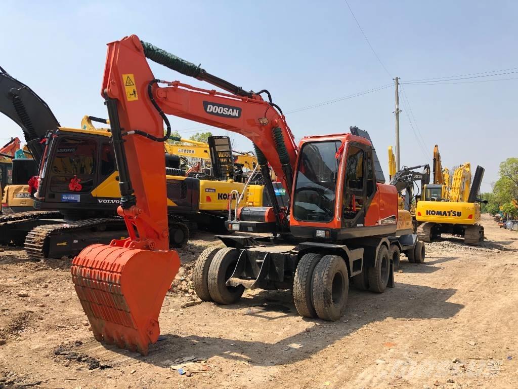 Doosan DX150W Колёсные экскаваторы
