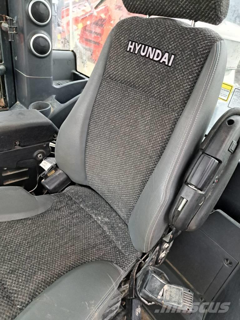 Hyundai HL 960 Фронтальные погрузчики