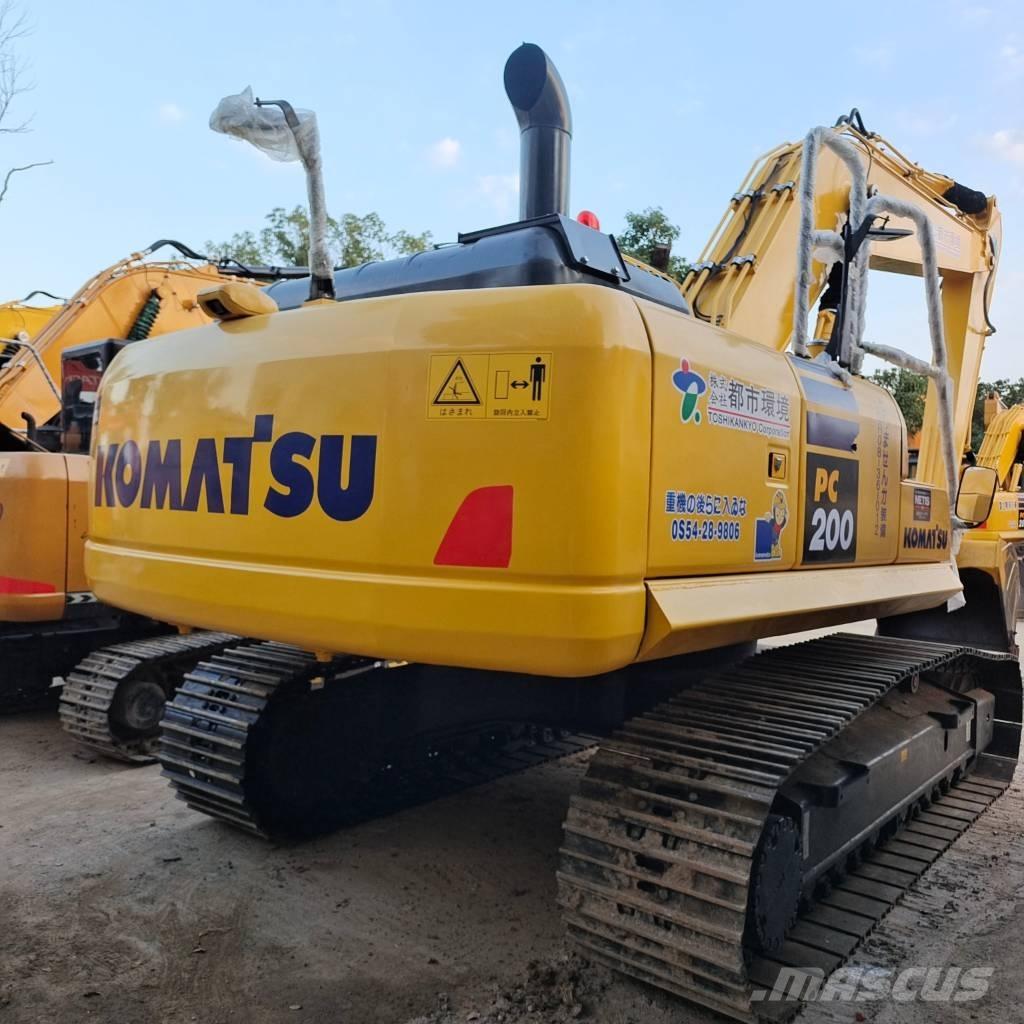 Komatsu PC 200 Гусеничные экскаваторы