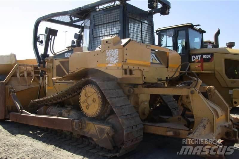 CAT D6R2 Гусеничные бульдозеры