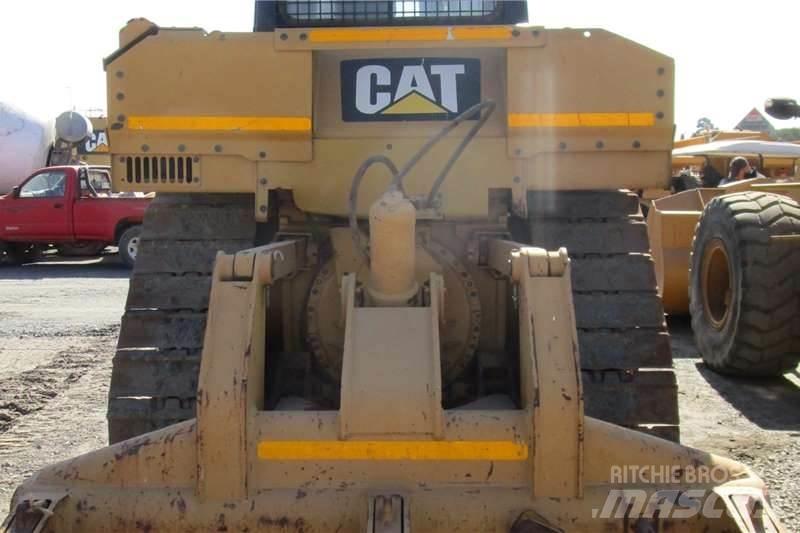 CAT D6R2 Гусеничные бульдозеры