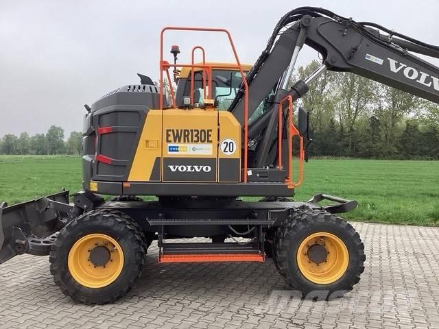 Volvo EWR 130 E Колёсные экскаваторы