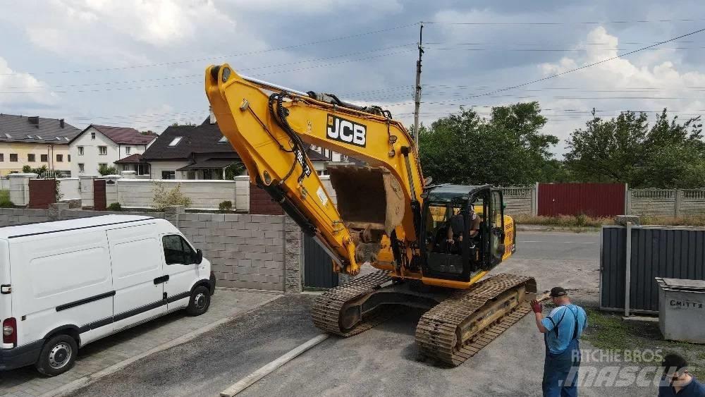JCB JS220LC Гусеничные экскаваторы