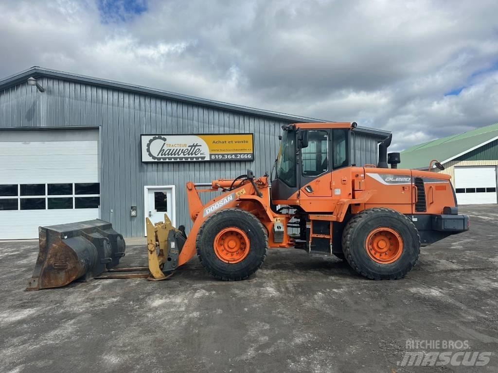 Doosan DL220-5 Фронтальные погрузчики