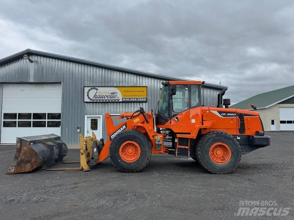 Doosan DL220-5 Фронтальные погрузчики