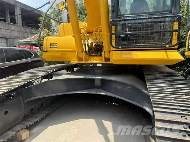 Komatsu PC 220 Гусеничные экскаваторы