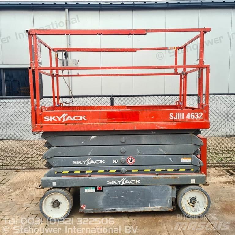 SkyJack SJ4632 Ножничные подъемники