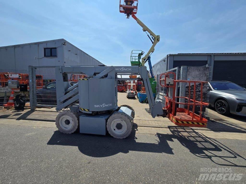 SkyJack SJKB 33 N Коленчатые подъемники