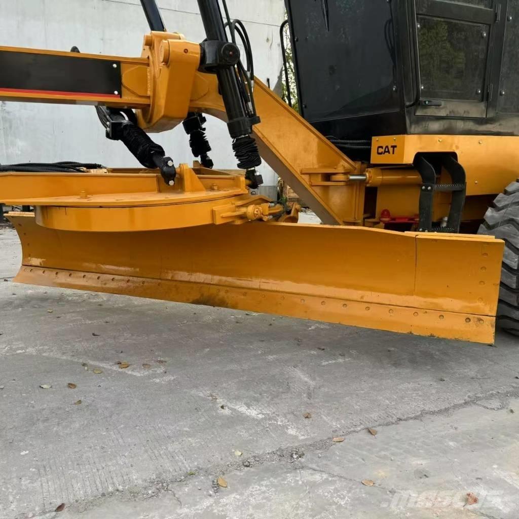 CAT 140G Грейдеры