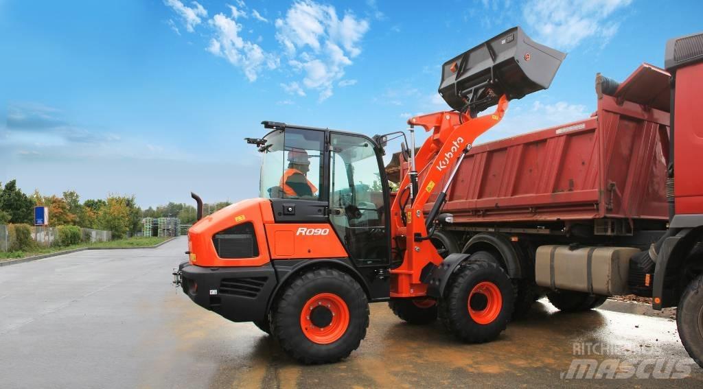 Kubota R 090 Фронтальные погрузчики