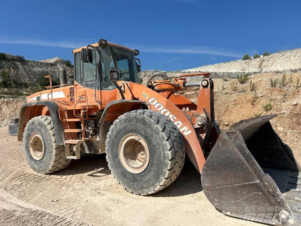 Doosan DL 400 Фронтальные погрузчики