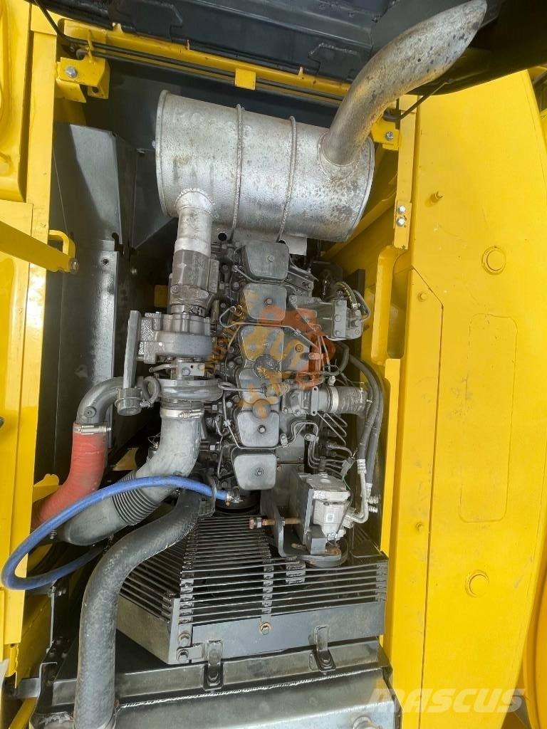 Komatsu PC 220-7 Гусеничные экскаваторы