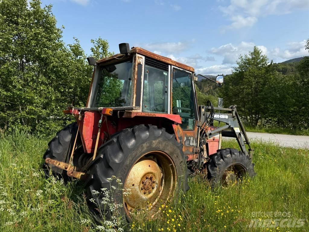 Massey Ferguson 675 Трактора
