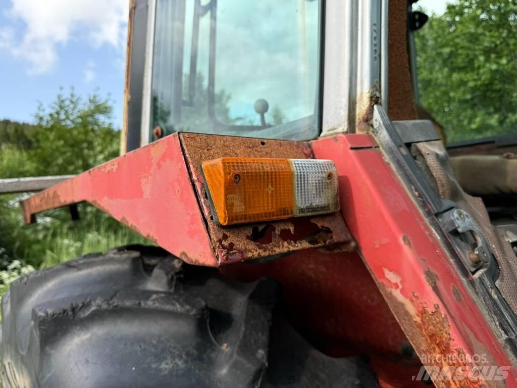 Massey Ferguson 675 Трактора