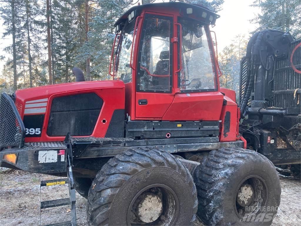 Komatsu 895 Форвардеры
