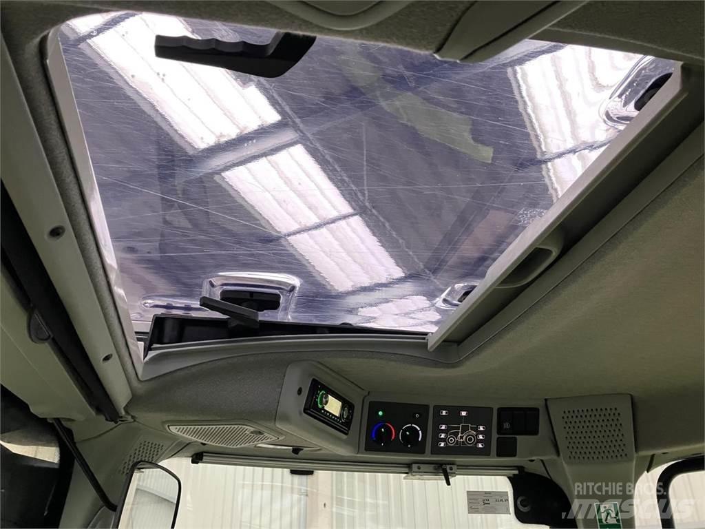 CLAAS Arion 550 Трактора