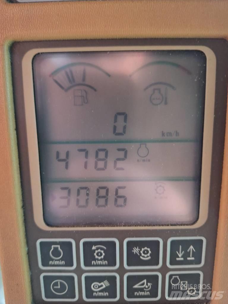 John Deere 9640 WTS Зерноуборочные комбайны