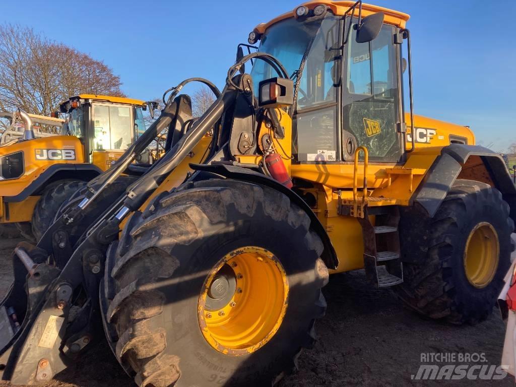 JCB 426E AGRI Фронтальные погрузчики